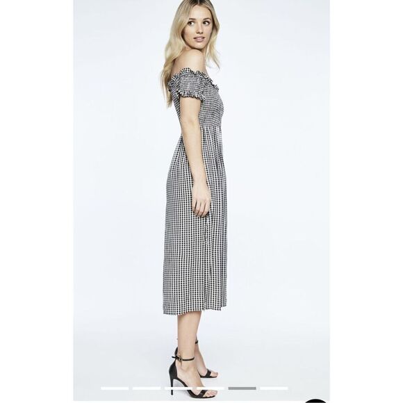Bardot Cindy Gingham Black & White Off Shoulder Smocked MIDI dress - Picture 4 of 10